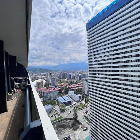 Cozy City Apartments In Orbi Batumi Exterior foto